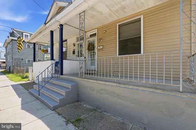 330 SOMERSET ST, Gloucester City, NJ 08030