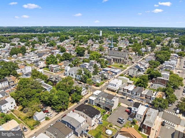 330 SOMERSET ST, Gloucester City, NJ 08030