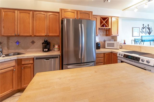 14300 S Padre Island Dr 115, Corpus Christi, TX 78418