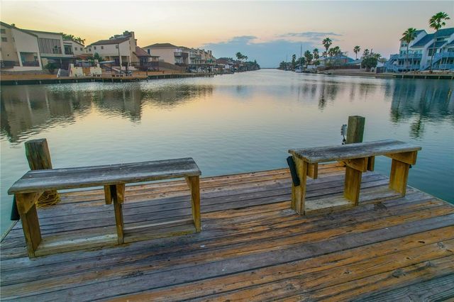 14300 S Padre Island Dr 115, Corpus Christi, TX 78418