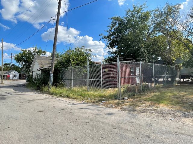 1807 S Malcolm X Boulevard, Dallas, TX 75226