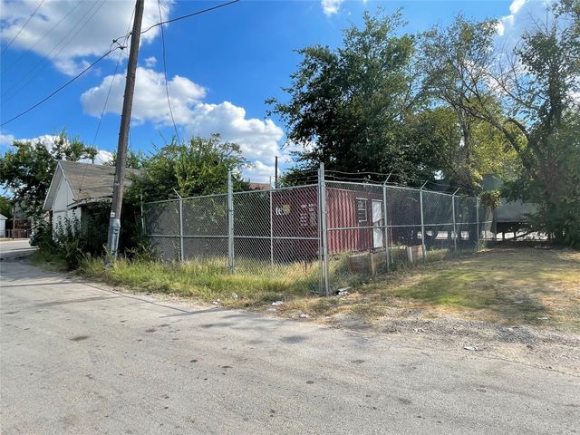 1807 S Malcolm X Boulevard, Dallas, TX 75226