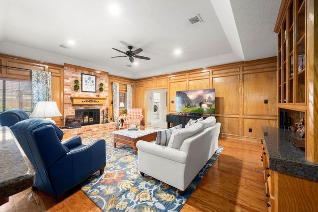 6907 Fawncliff Drive, Houston, TX 77069