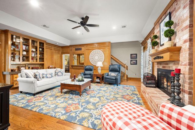 6907 Fawncliff Drive, Houston, TX 77069