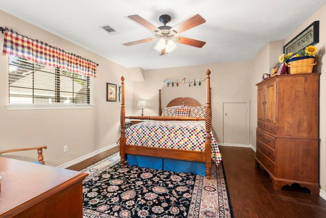 6907 Fawncliff Drive, Houston, TX 77069