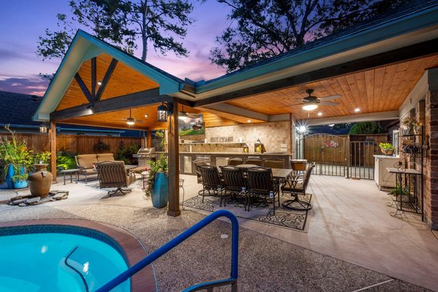 6907 Fawncliff Drive, Houston, TX 77069