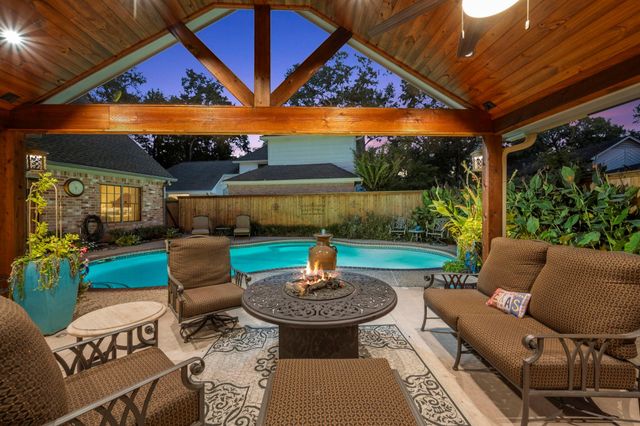 6907 Fawncliff Drive, Houston, TX 77069