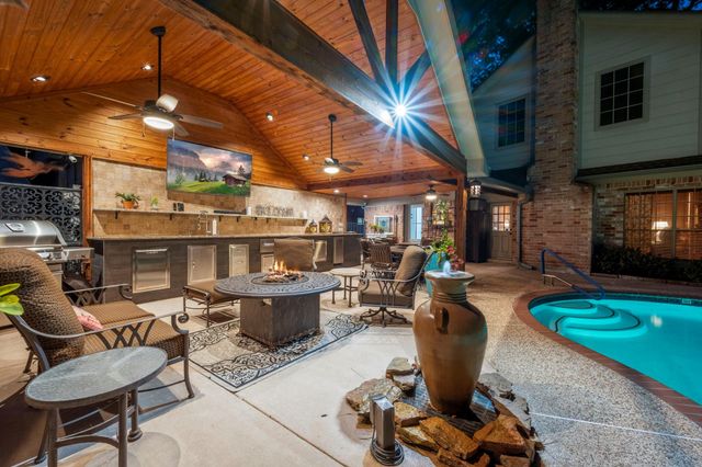 6907 Fawncliff Drive, Houston, TX 77069