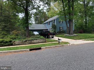 20 OAKLEY, Cherry Hill, NJ 08003