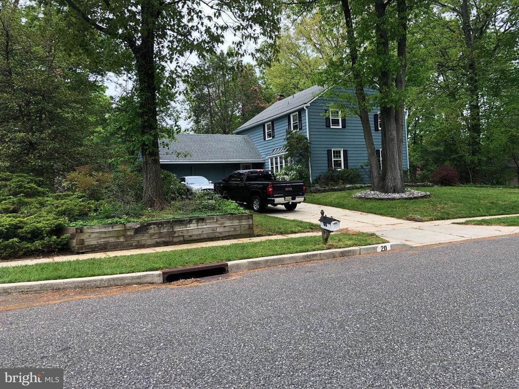 20 OAKLEY, Cherry Hill, NJ 08003