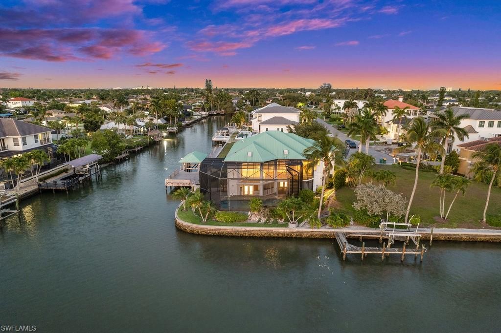 371 Bayside AVE, NAPLES, FL 34108 — photo 5