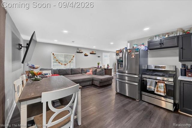 30103 Van Horn Road, New Boston, MI 48164