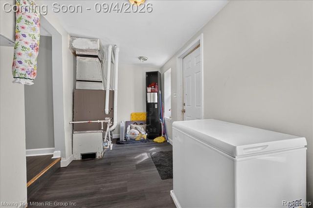 30103 Van Horn Road, New Boston, MI 48164