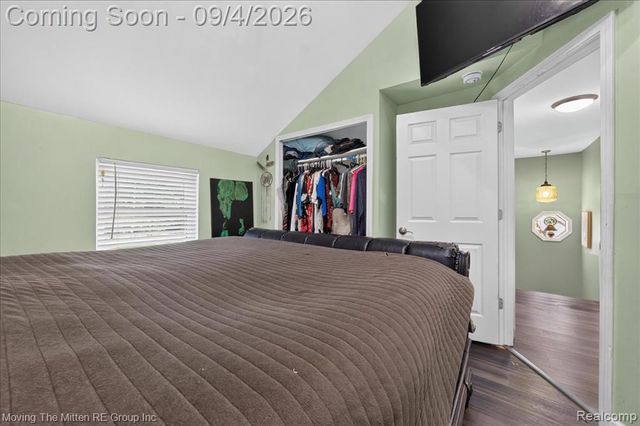 30103 Van Horn Road, New Boston, MI 48164