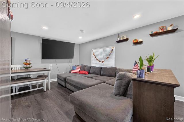 30103 Van Horn Road, New Boston, MI 48164