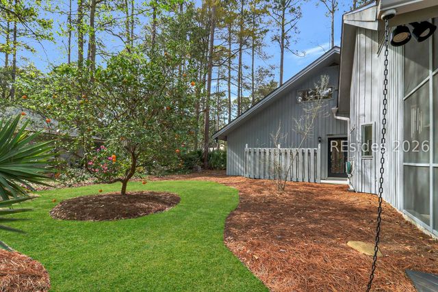 7 Brown Thrasher Rd, Hilton Head Island, SC 29926