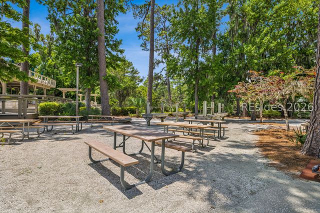7 Brown Thrasher Rd, Hilton Head Island, SC 29926