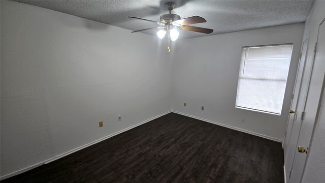 1627 Windsong Lane, Irving, TX 75060