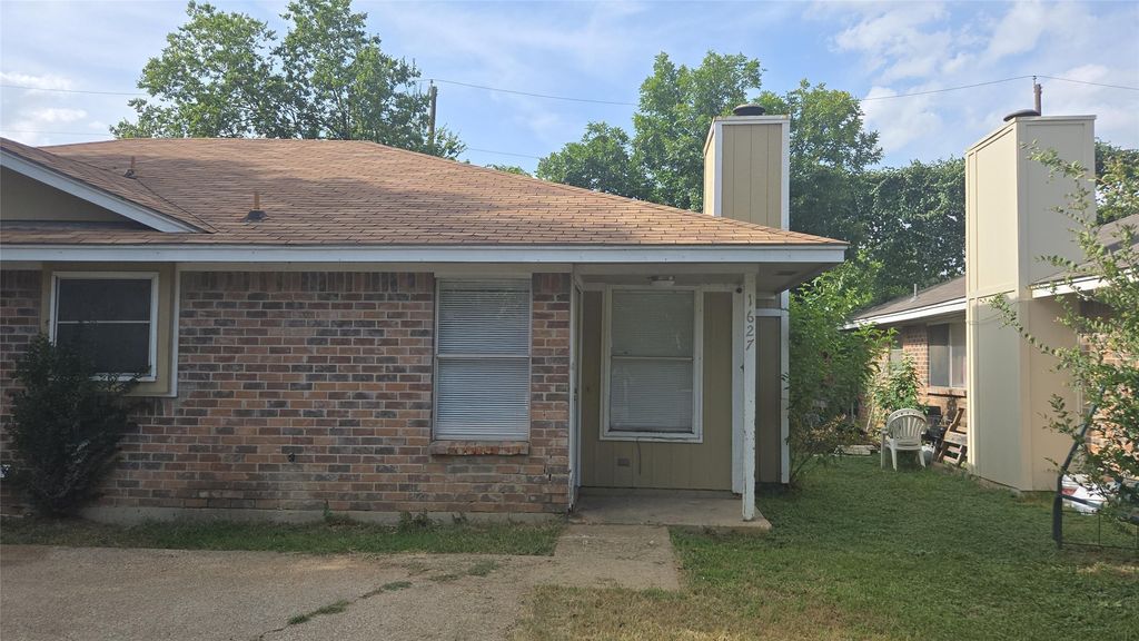 1627 Windsong Lane, Irving, TX 75060