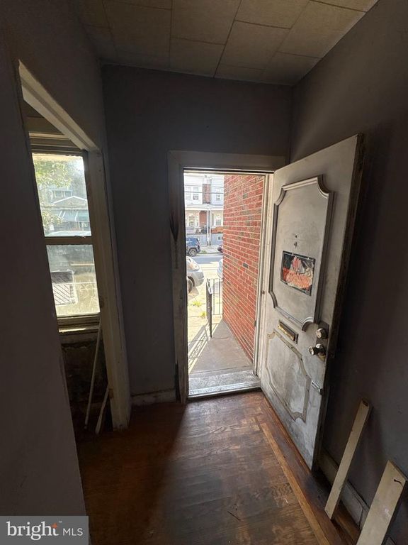 2019 S 65TH ST, PHILADELPHIA, PA 19142 — photo 2
