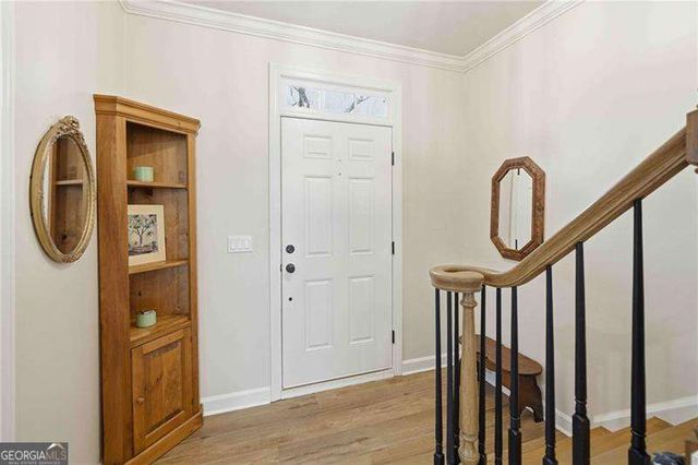 137 Weatherburne Drive, Roswell, GA 30076