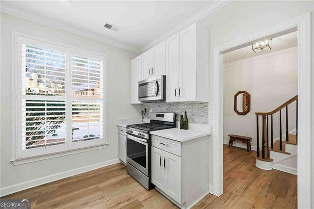 137 Weatherburne Drive, Roswell, GA 30076