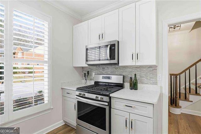 137 Weatherburne Drive, Roswell, GA 30076