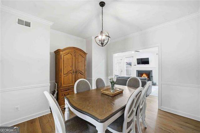 137 Weatherburne Drive, Roswell, GA 30076