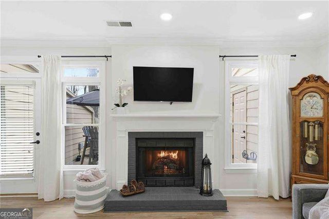 137 Weatherburne Drive, Roswell, GA 30076