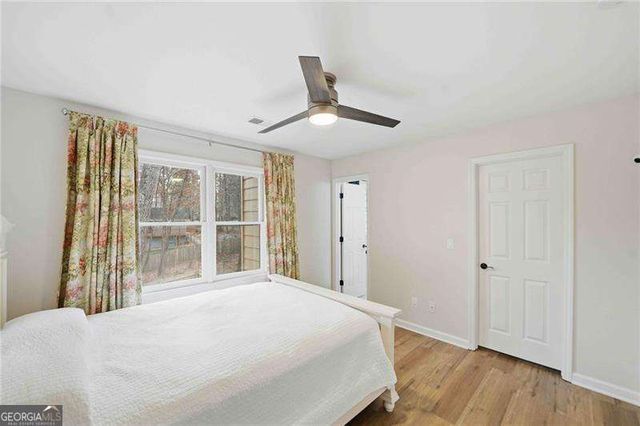 137 Weatherburne Drive, Roswell, GA 30076