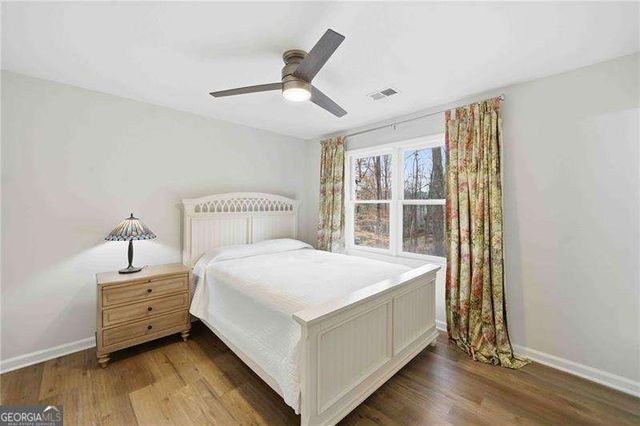 137 Weatherburne Drive, Roswell, GA 30076