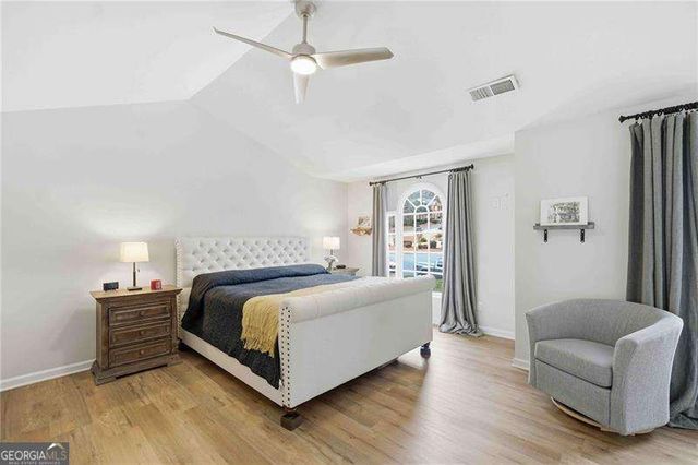 137 Weatherburne Drive, Roswell, GA 30076