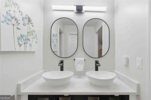 137 Weatherburne Drive, Roswell, GA 30076