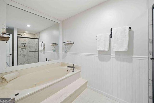 137 Weatherburne Drive, Roswell, GA 30076