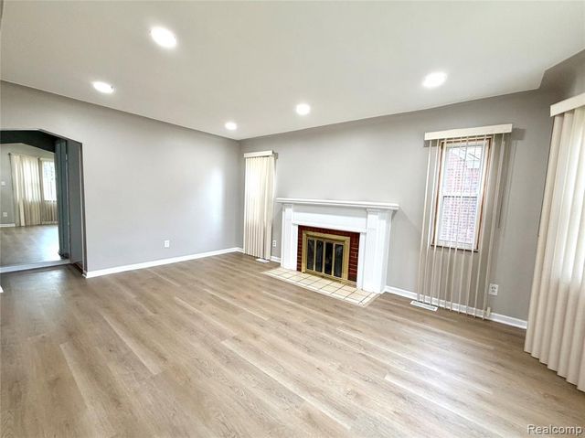 18235 Tracey Street, Detroit, MI 48235