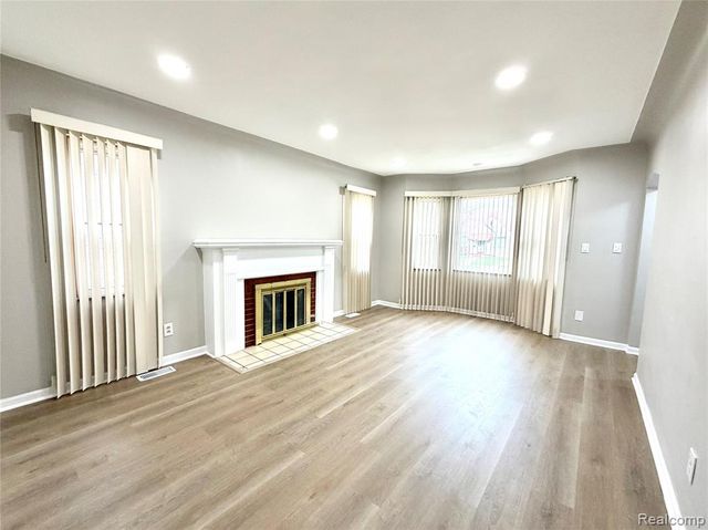 18235 Tracey Street, Detroit, MI 48235