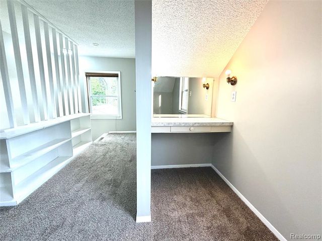 18235 Tracey Street, Detroit, MI 48235