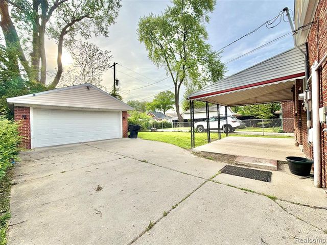 18235 Tracey Street, Detroit, MI 48235