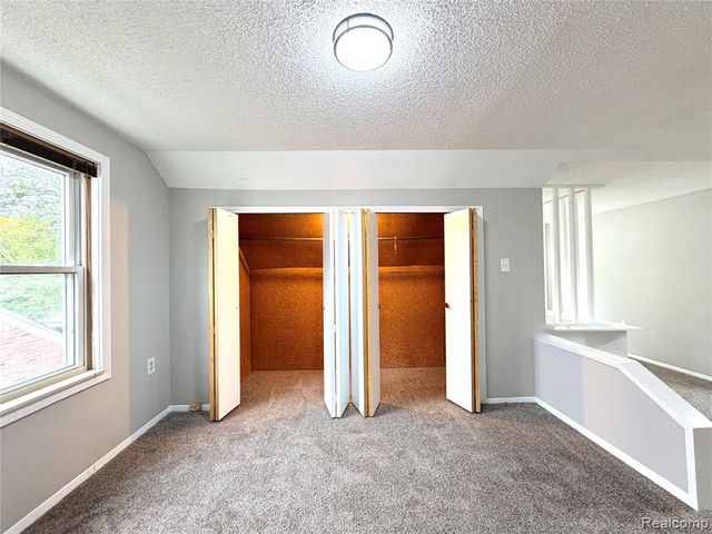 18235 Tracey Street, Detroit, MI 48235