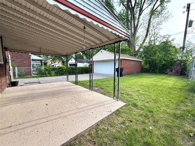 18235 Tracey Street, Detroit, MI 48235