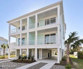 115 Hanby Avenue B, Kure Beach, NC 28449