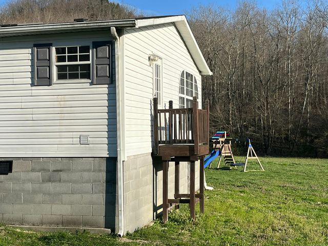 2864 Scrubgrass Road, Gravel Switch, KY 40328