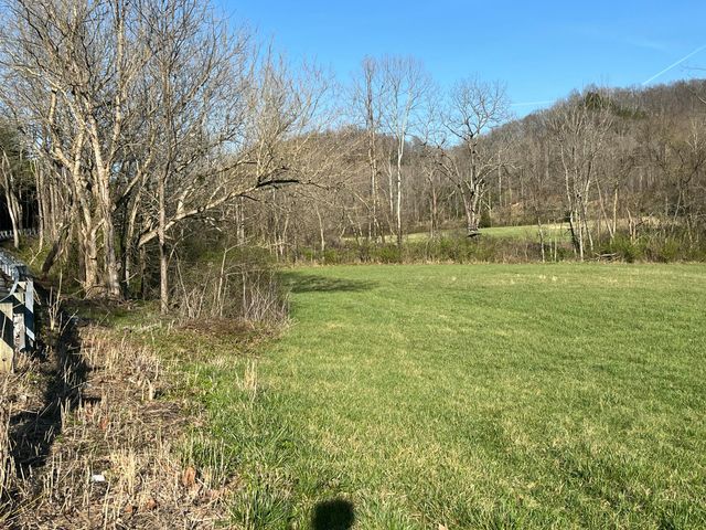 2864 Scrubgrass Road, Gravel Switch, KY 40328