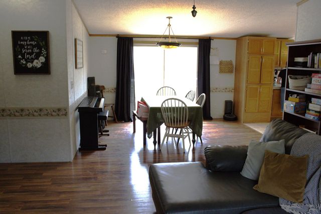 2864 Scrubgrass Road, Gravel Switch, KY 40328