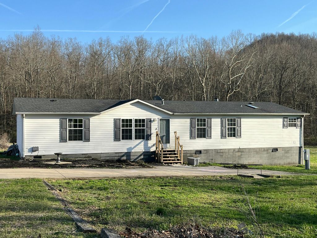2864 Scrubgrass Road, Gravel Switch, KY 40328