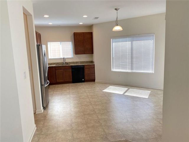 1490 Avalon Creek Road, Sugar Hill, GA 30518