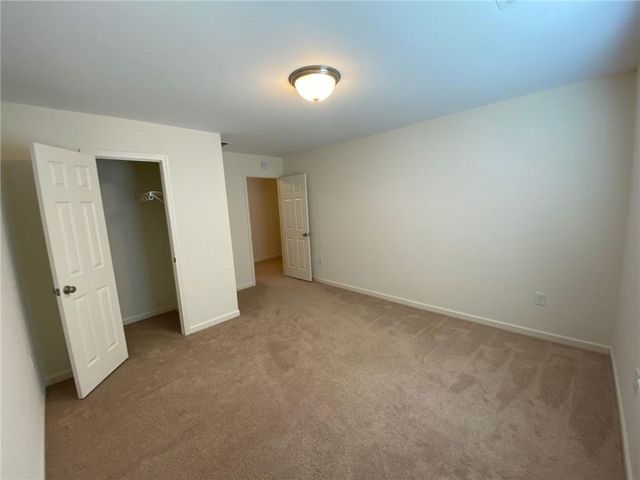 1490 Avalon Creek Road, Sugar Hill, GA 30518