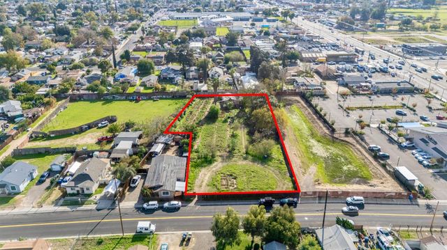 132 Pecos Ave, Modesto, CA 95351