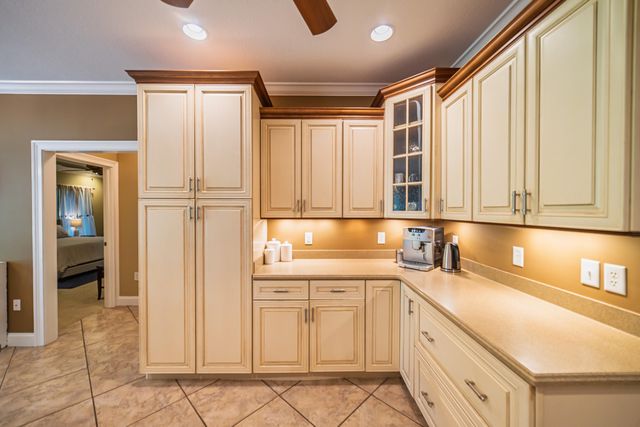6625 Old Hinkleville Road, Paducah, KY 42001