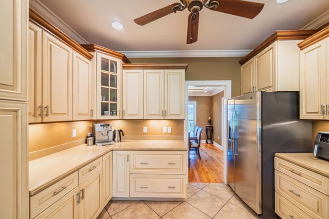 6625 Old Hinkleville Road, Paducah, KY 42001